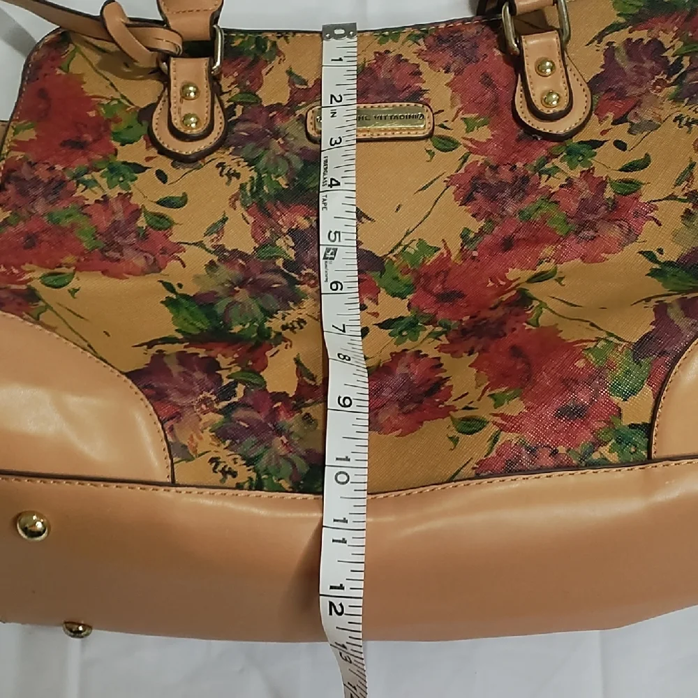 Adrienne‎ Vittadini Tan and Red Shoulder Bag with Floral Design
